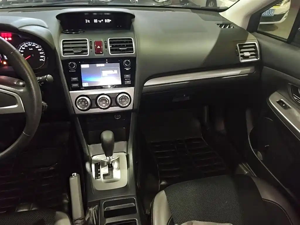 Subaru XV 2017 — фото 13
