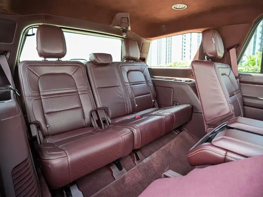 Lincoln Navigator 2022 — фото 14