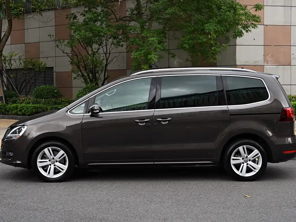 Volkswagen Sharan 2018 — фото 2