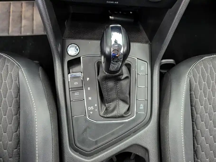 Volkswagen Tiguan L 2021 — фото 16