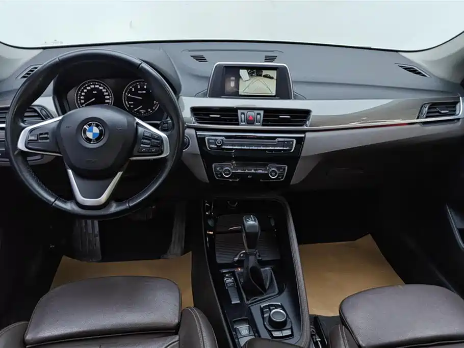 BMW X1 2019 — фото 12