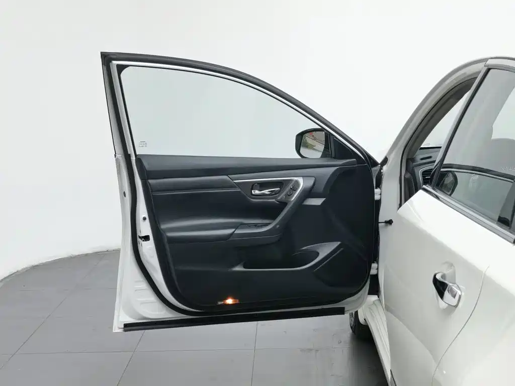 Nissan Teana 2015 — фото 8