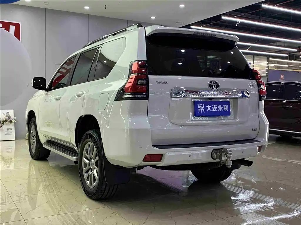 Toyota Prado 2018 — фото 18