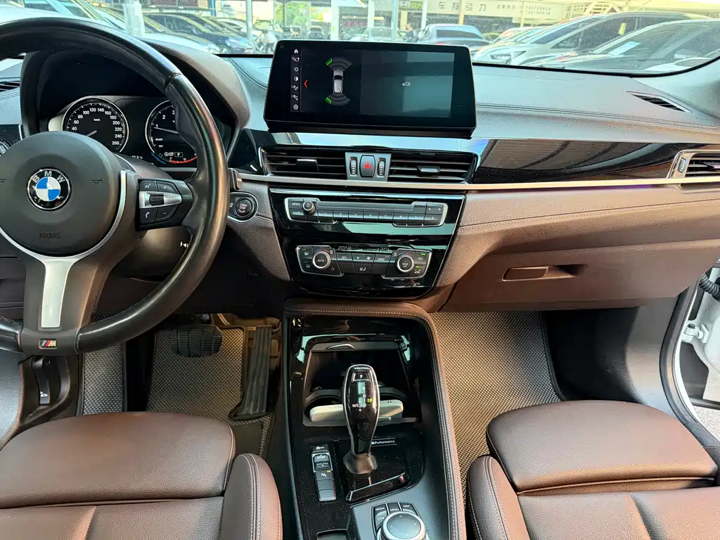 BMW X2 2022 — фото 12
