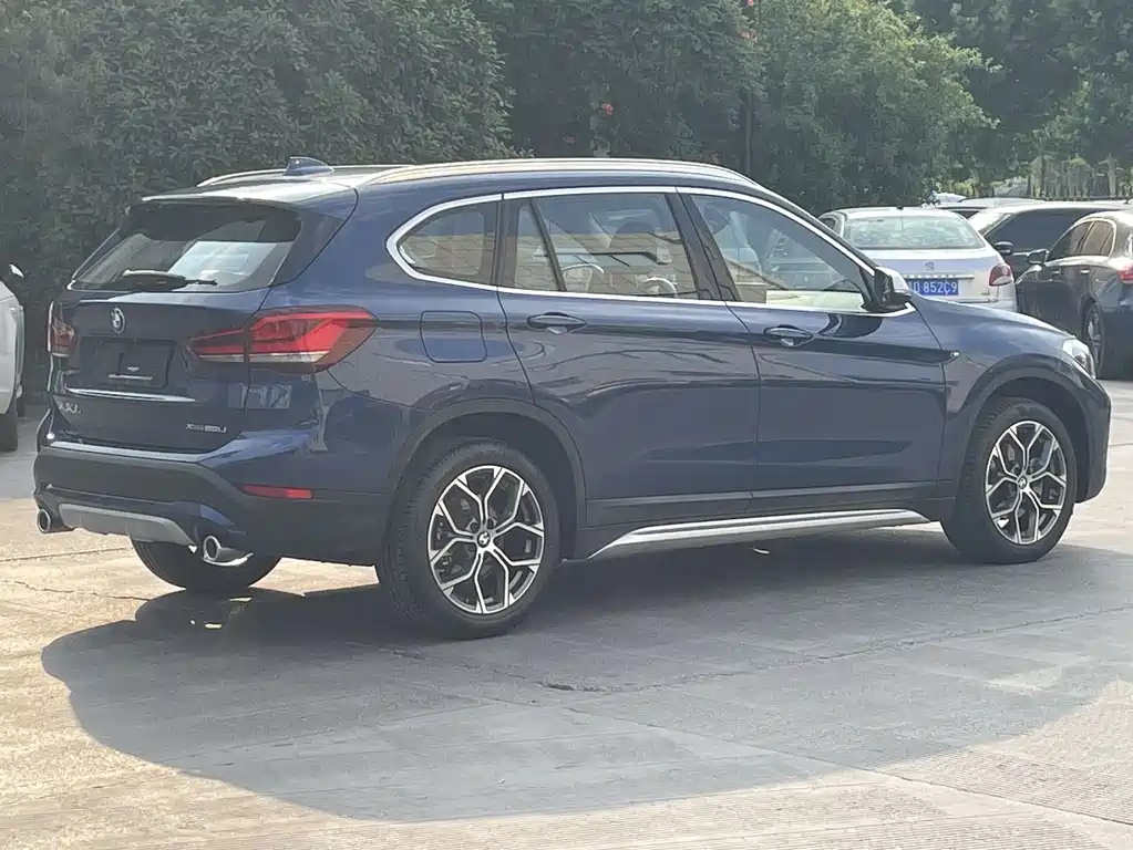 BMW X1 2022 — фото 6