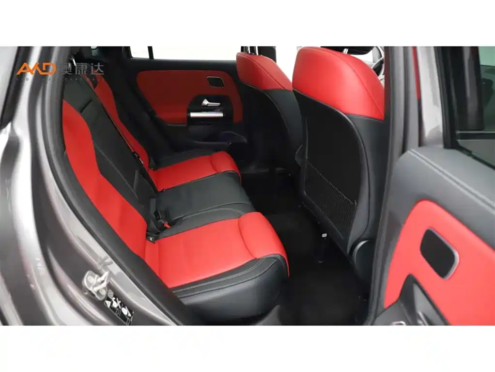 Mercedes-Benz GLA AMG 2023 — фото 8