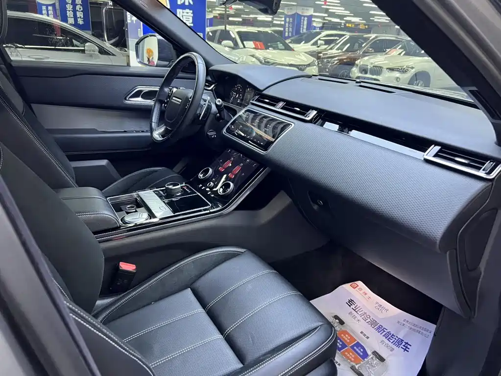 Land Rover Velar 2019 — фото 14