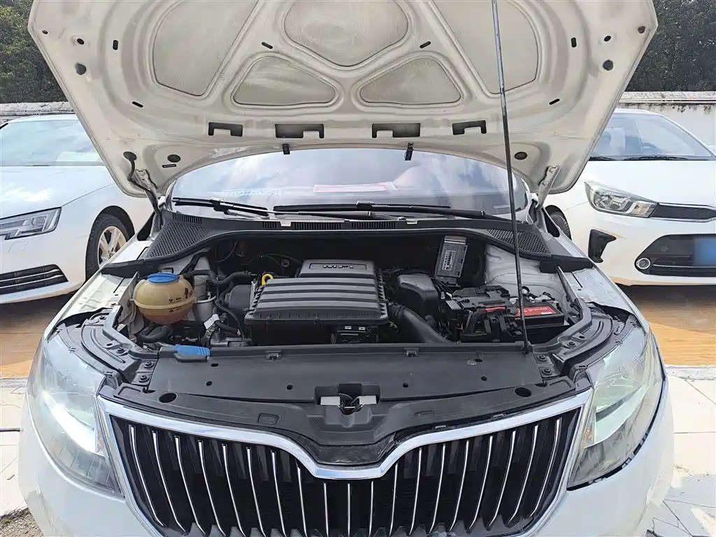 Skoda Rapid 2020 — фото 20