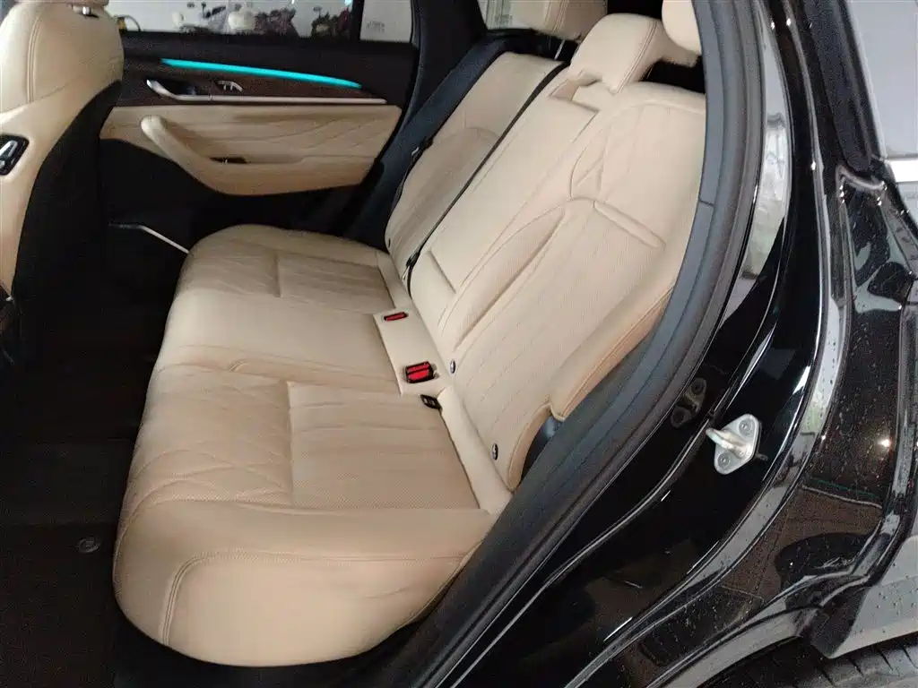 Geely Xingyue L 2025 — фото 17
