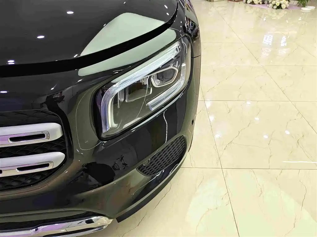 Mercedes-Benz GLB 2023 — фото 15