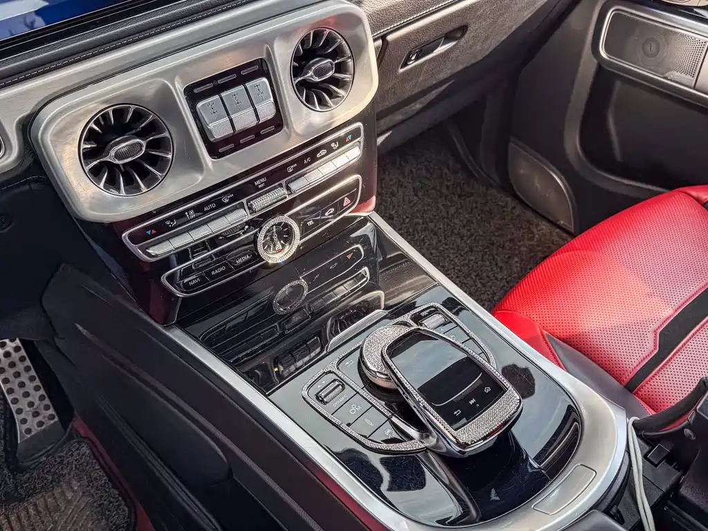 Mercedes-Benz G-Class AMG 2020 — фото 17