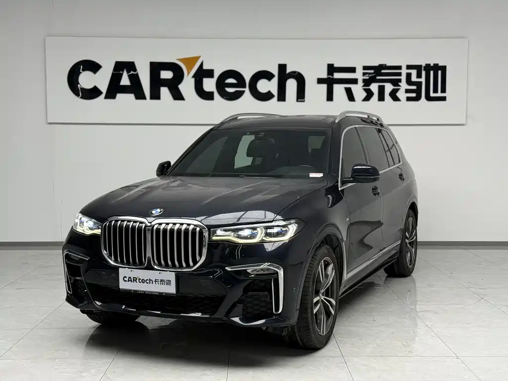 BMW X7 2021 — фото 1