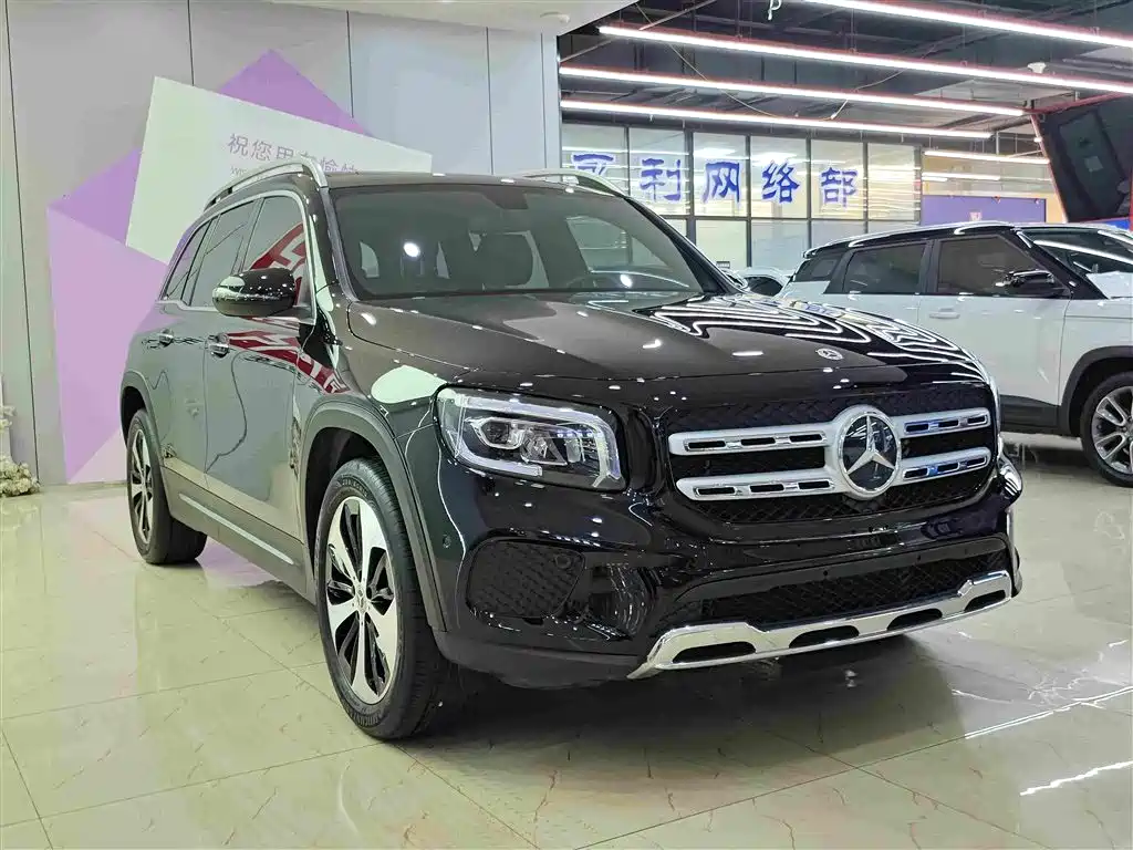 Mercedes-Benz GLB 2023 — фото 3