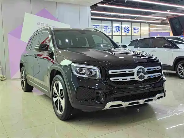Mercedes-Benz GLB 2023