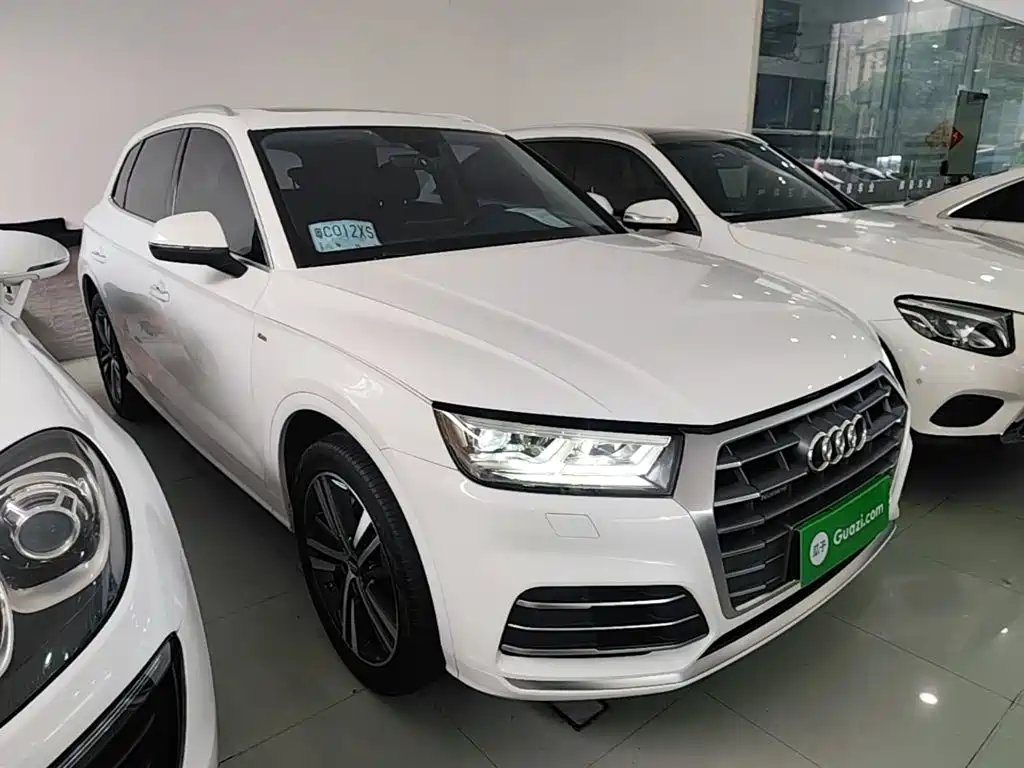 Audi Q5L 2020 — фото 4