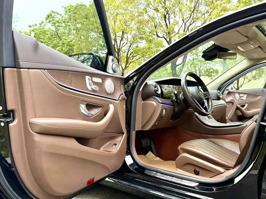 Mercedes-Benz E-Class 2021