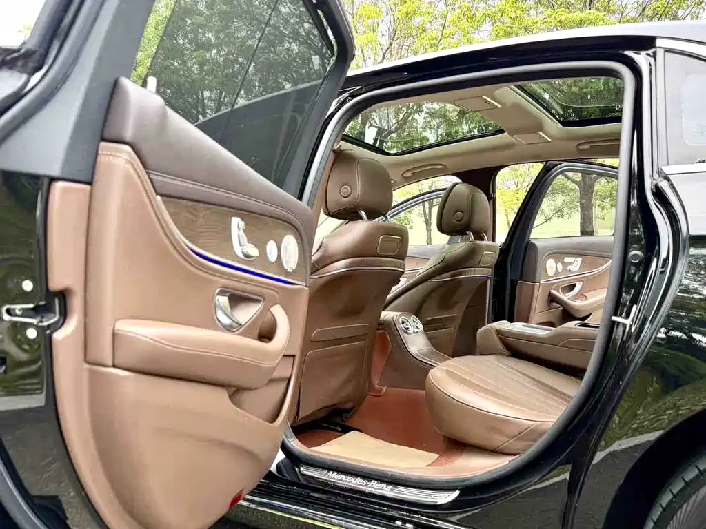 Mercedes-Benz E-Class 2021
