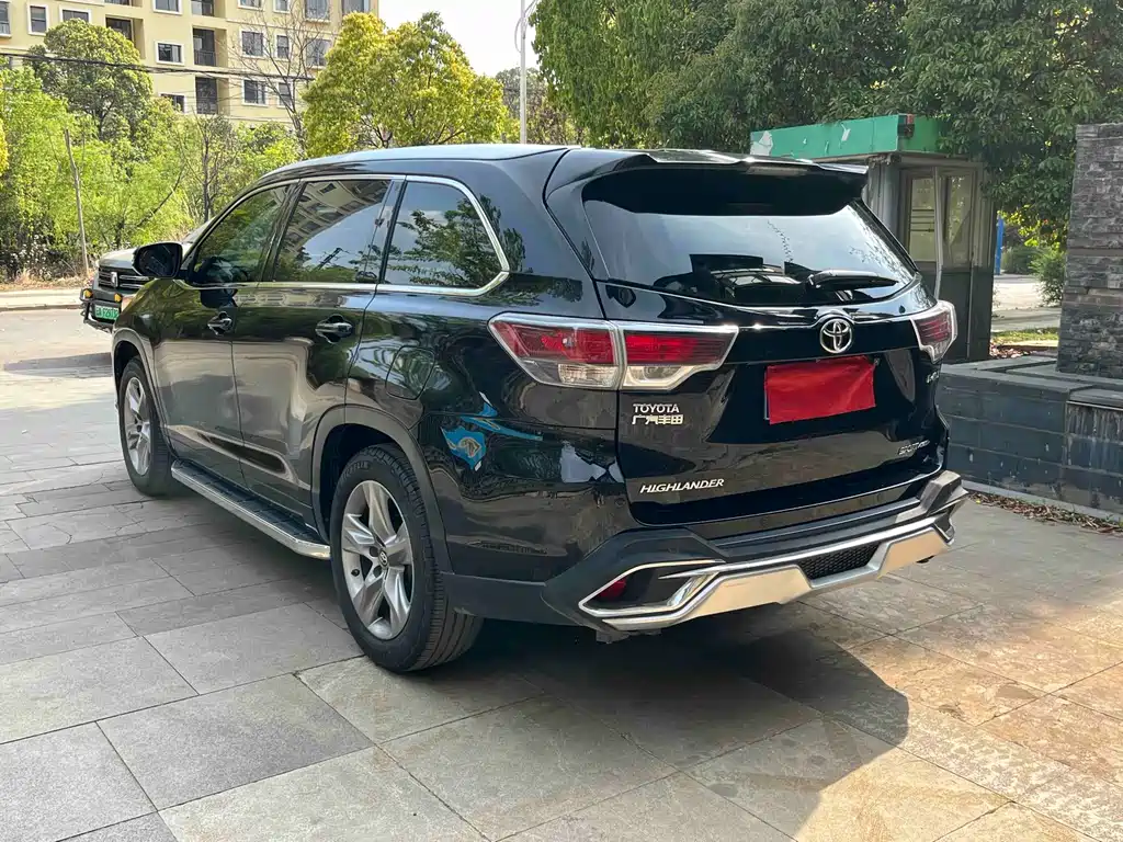 Toyota Highlander 2017 — фото 6