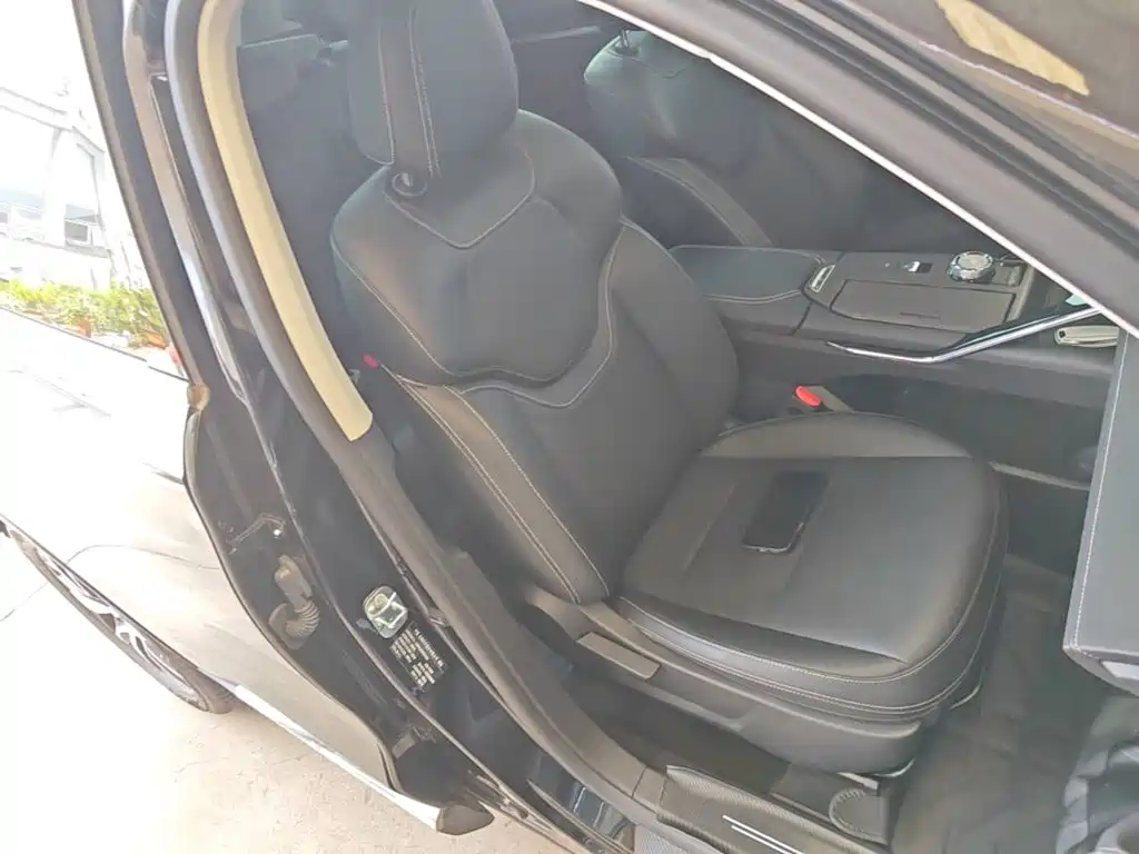 Haval H6 2023 — фото 25