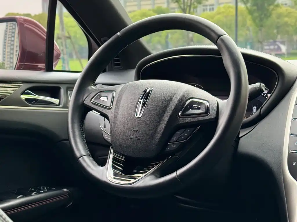 Lincoln MKC 2015 — фото 10