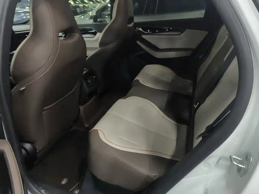BYD Qin PLUS 2025 — фото 11