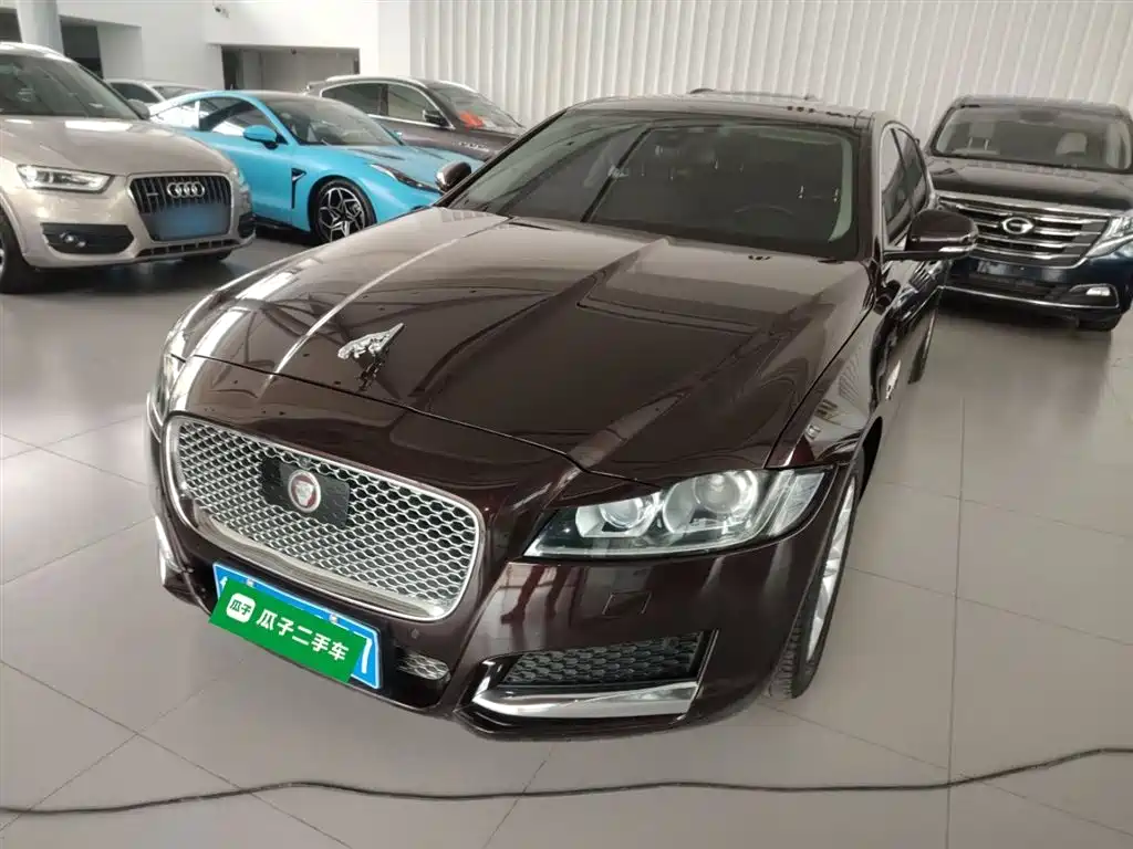Jaguar XFL 2017 — фото 1