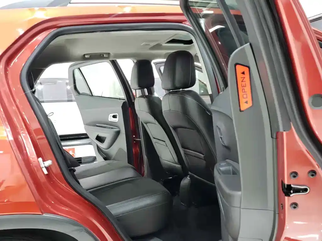 Chevrolet Trax 2015 — фото 10