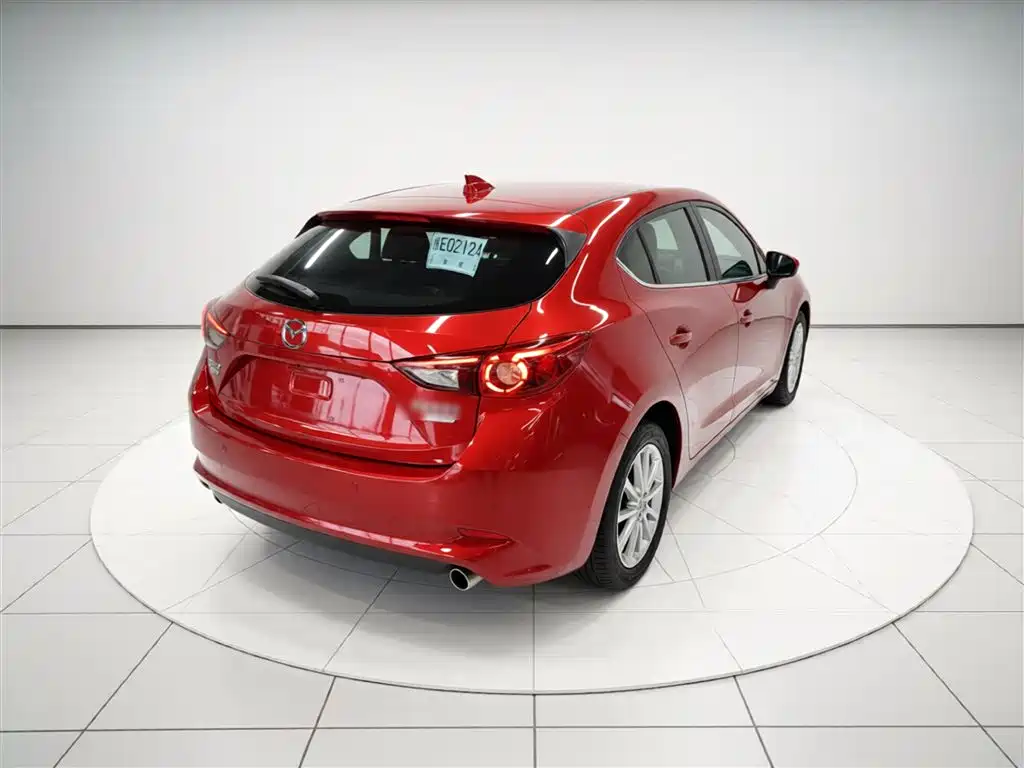 Mazda 3 Axela 2019 — фото 7