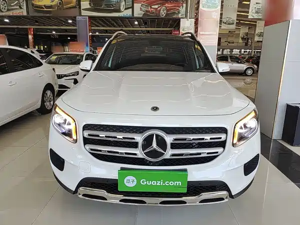 Mercedes-Benz GLB 2023