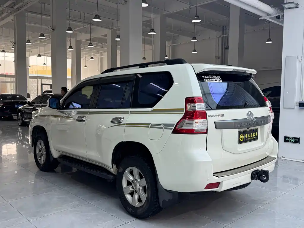 Toyota Prado 2017 — фото 15