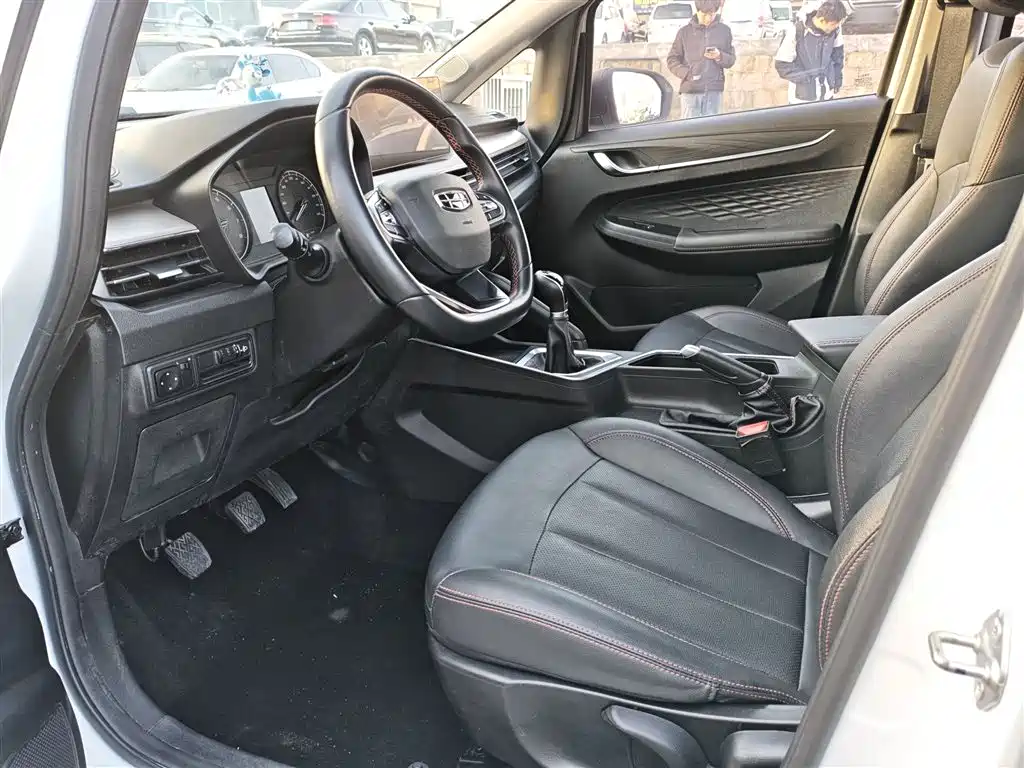 Geely Vision X3 2021 — фото 12