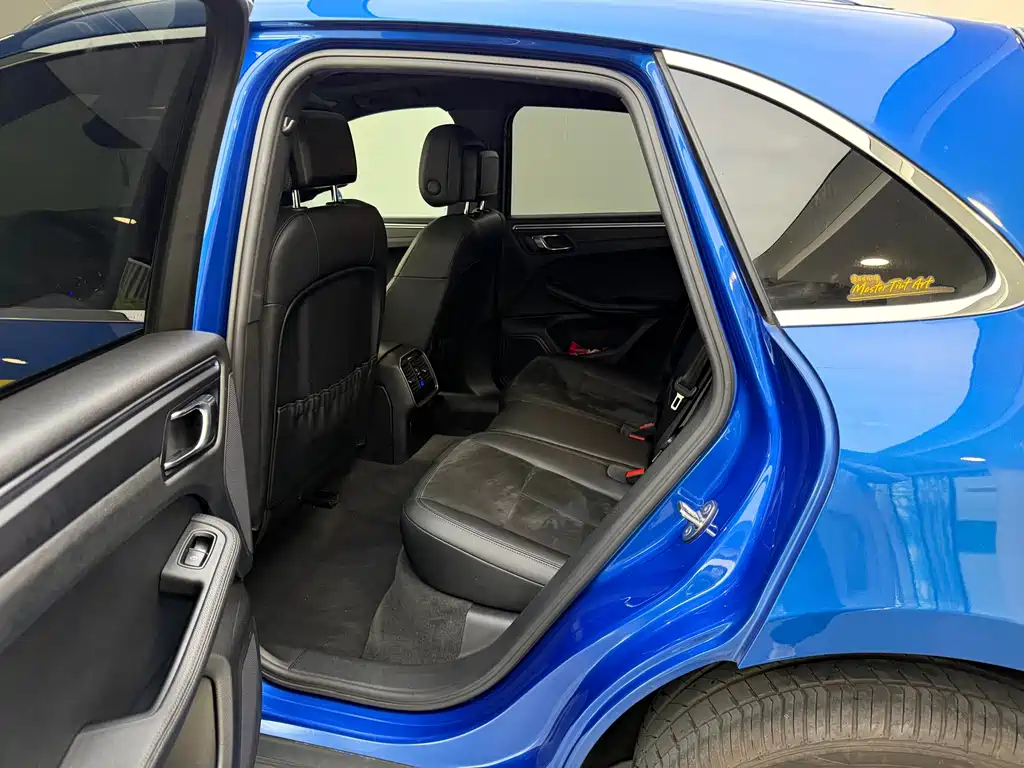 Porsche Macan 2016 — фото 12