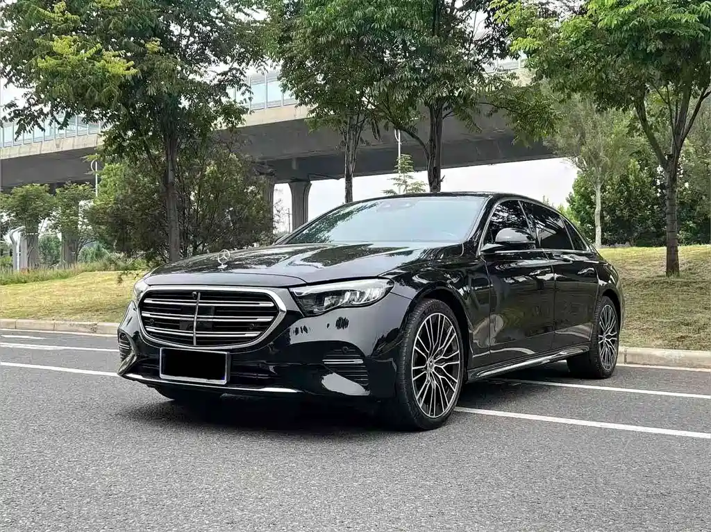Mercedes-Benz E-Class 2025