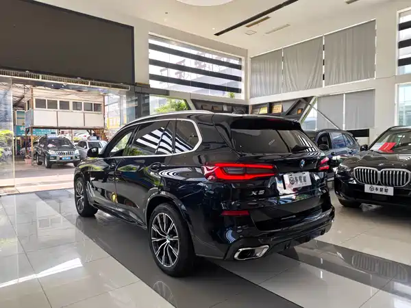 BMW X5 2023