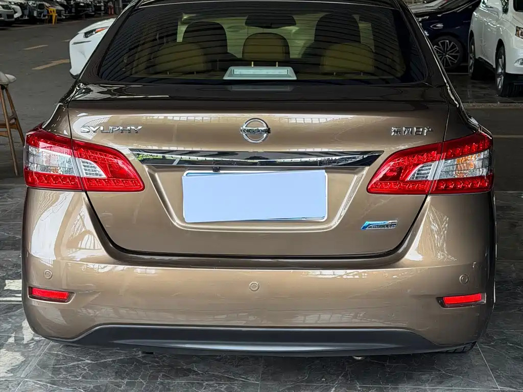 Nissan Sylphy 2012
