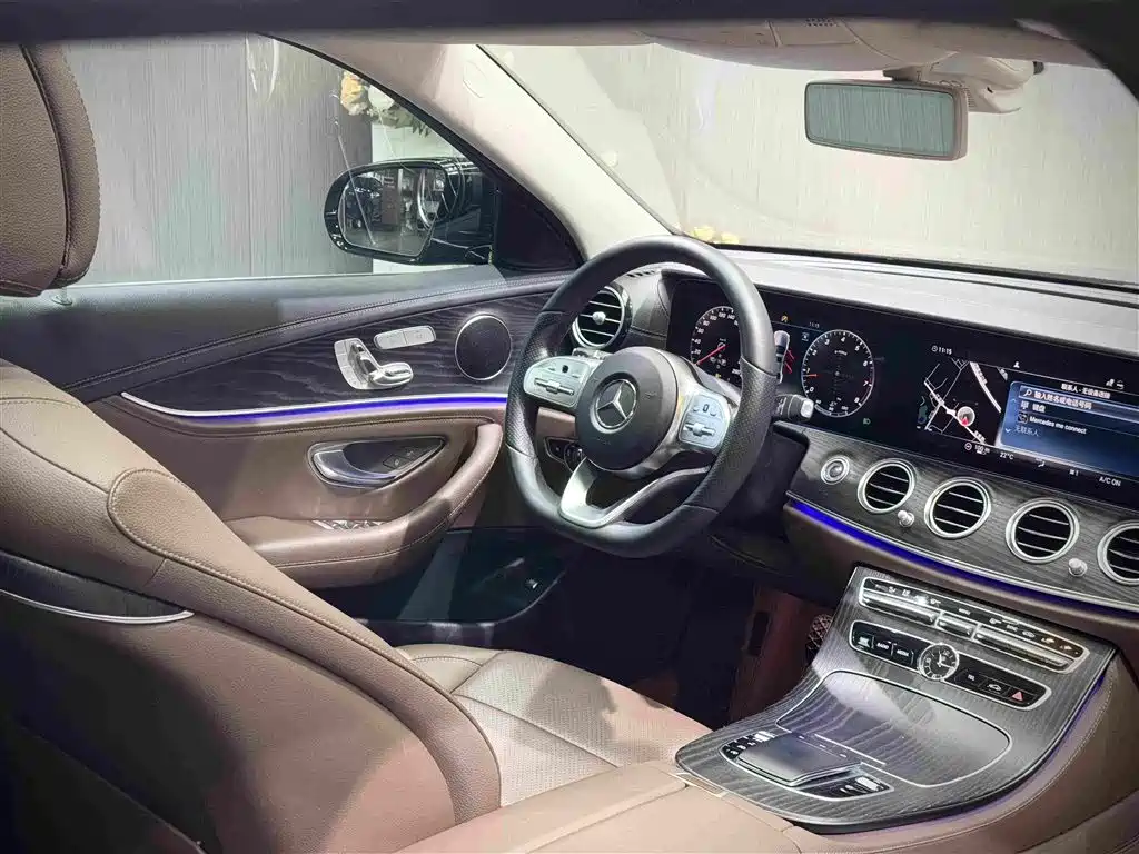 Mercedes-Benz E-Class 2020 — фото 14