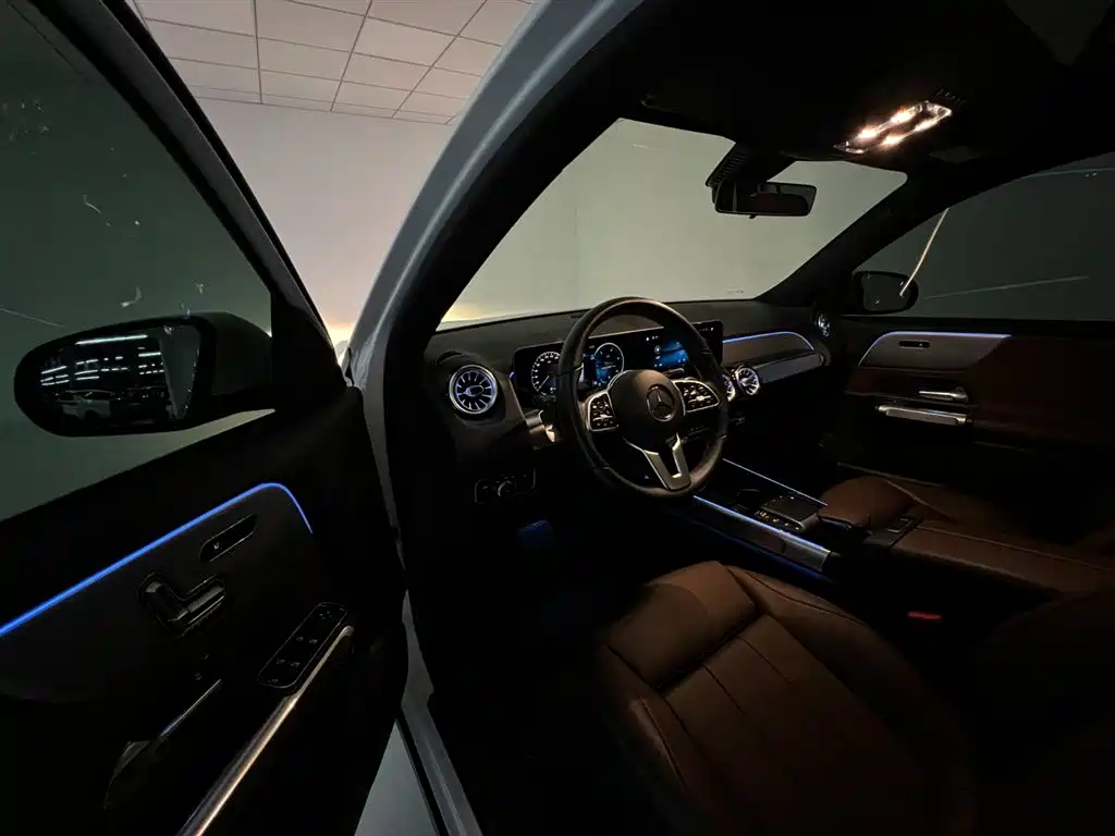 Mercedes-Benz GLB 2020 — фото 16