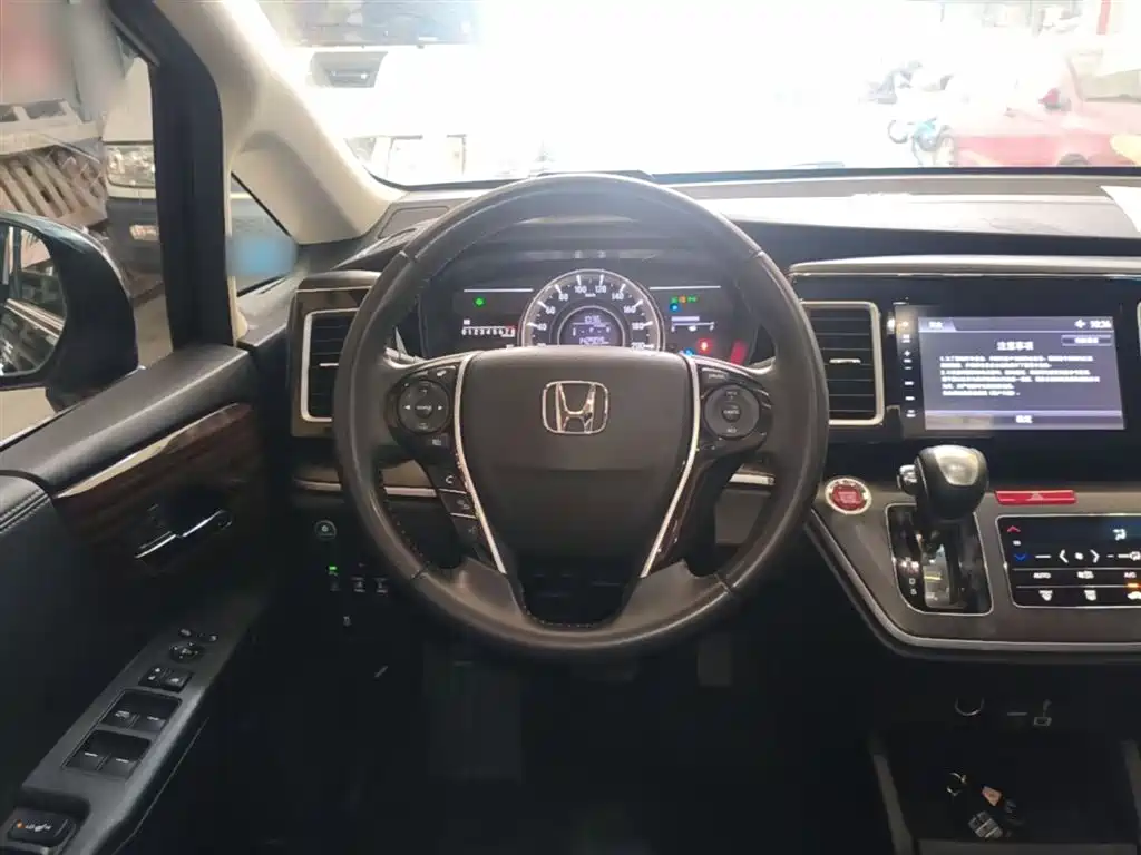 Honda Elysion 2019 — фото 11
