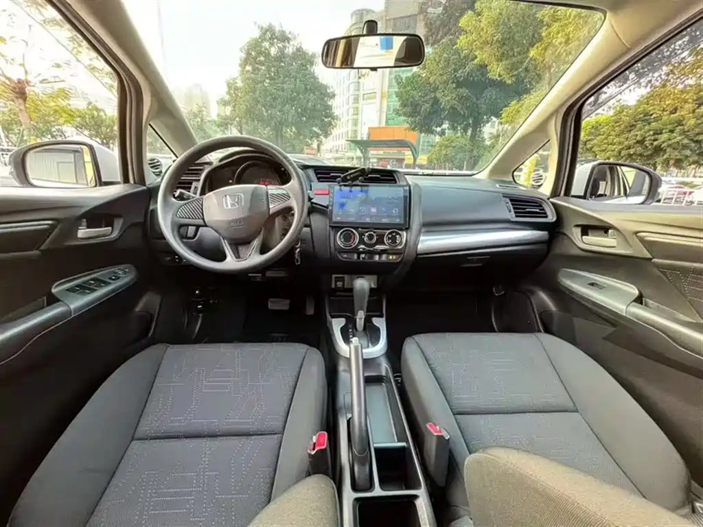 Honda Fit 2016 — фото 14
