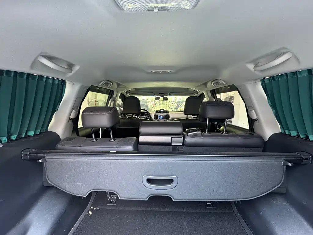 Toyota Prado 2017 — фото 16