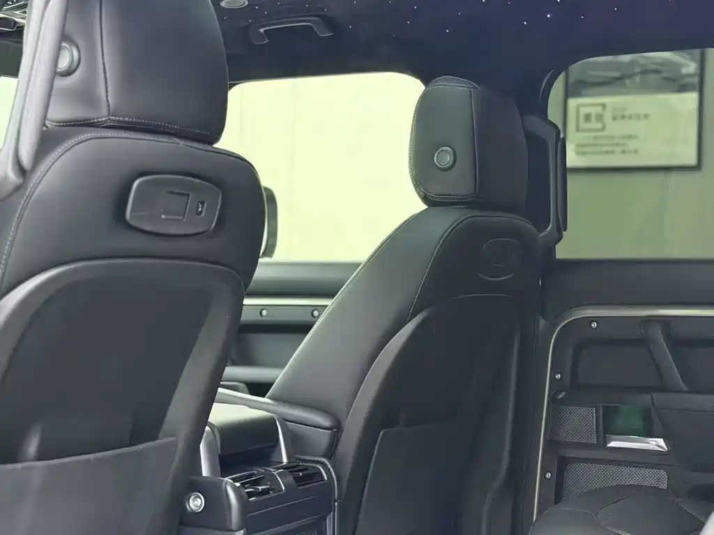 Land Rover Defender 2022 — фото 7