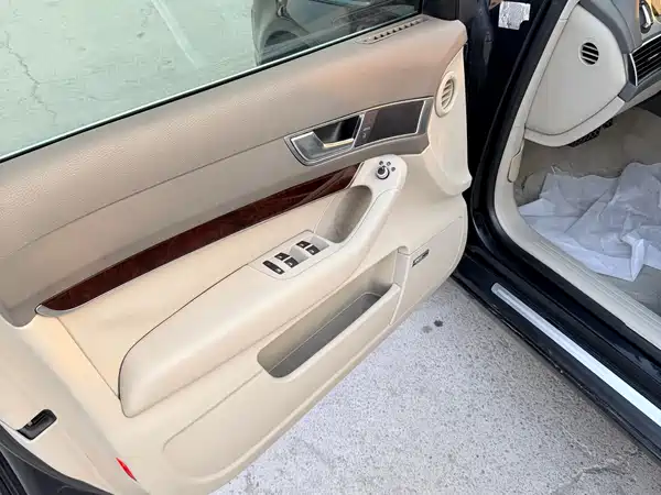 Audi A6L 2011