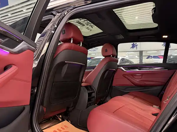 BMW 5 Series 2019