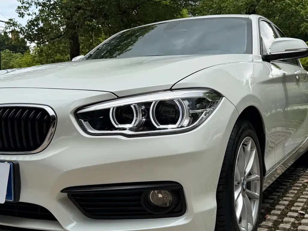 BMW 1 Series 2015 — фото 16