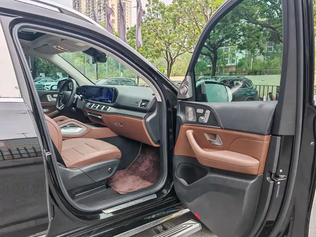 Mercedes-Benz GLS 2024 — фото 19
