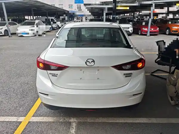 Mazda 3 Axela 2019
