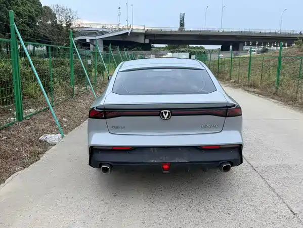 Changan UNI-V 2022