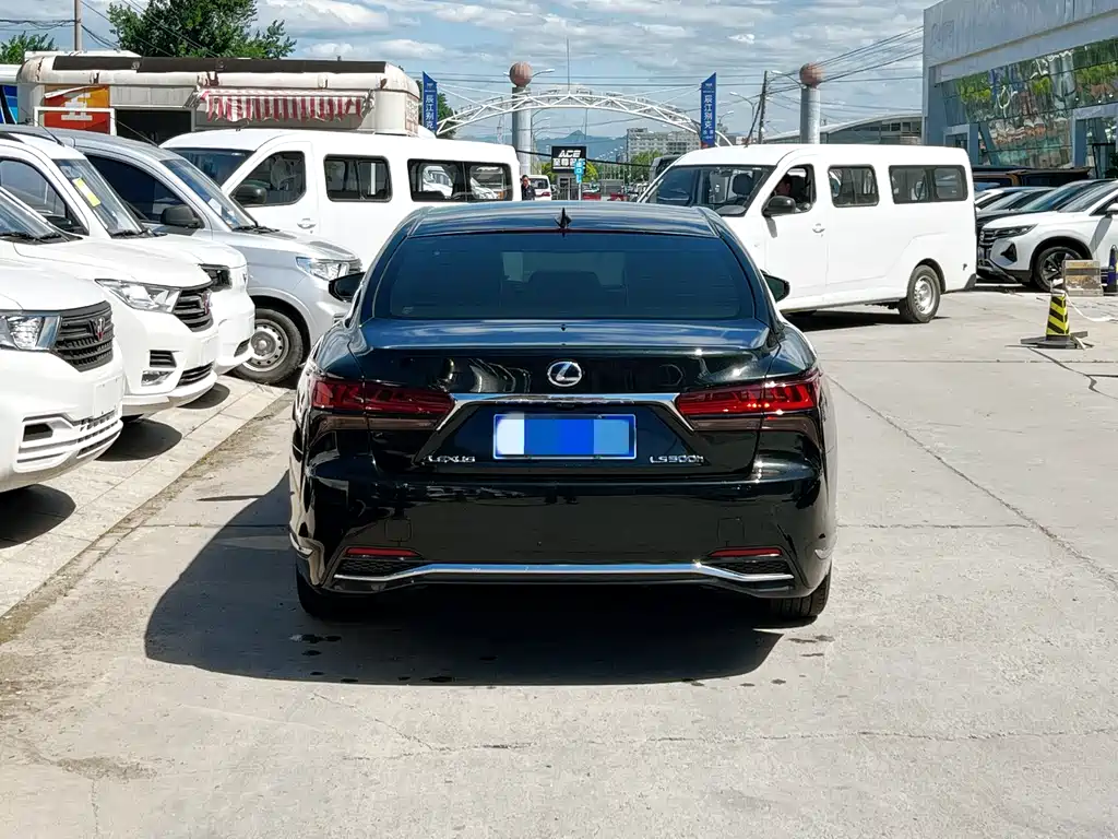Lexus LS 2021 — фото 3