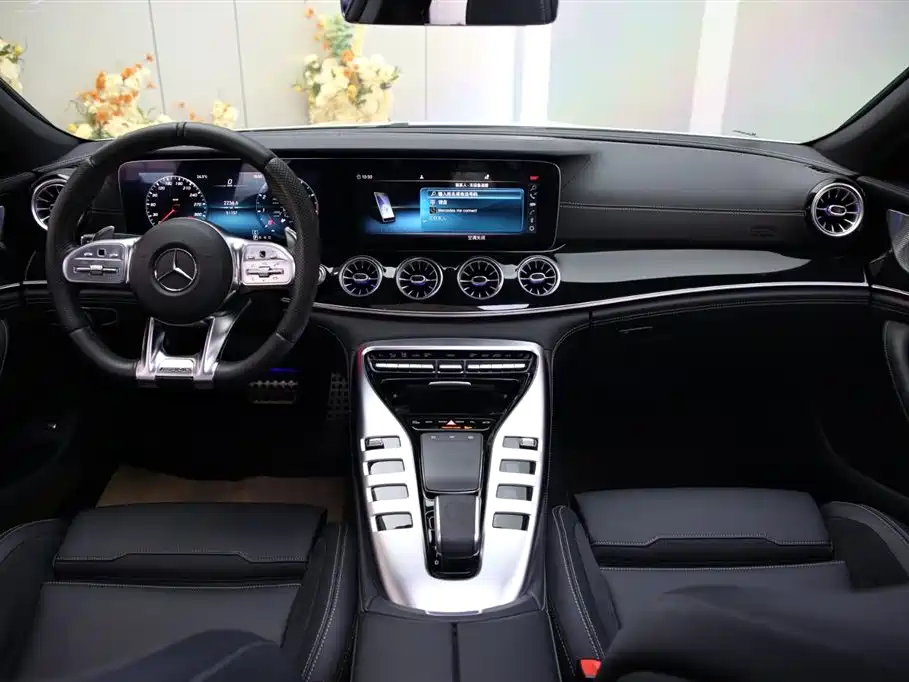 Mercedes-Benz AMG GT 2020 — фото 8