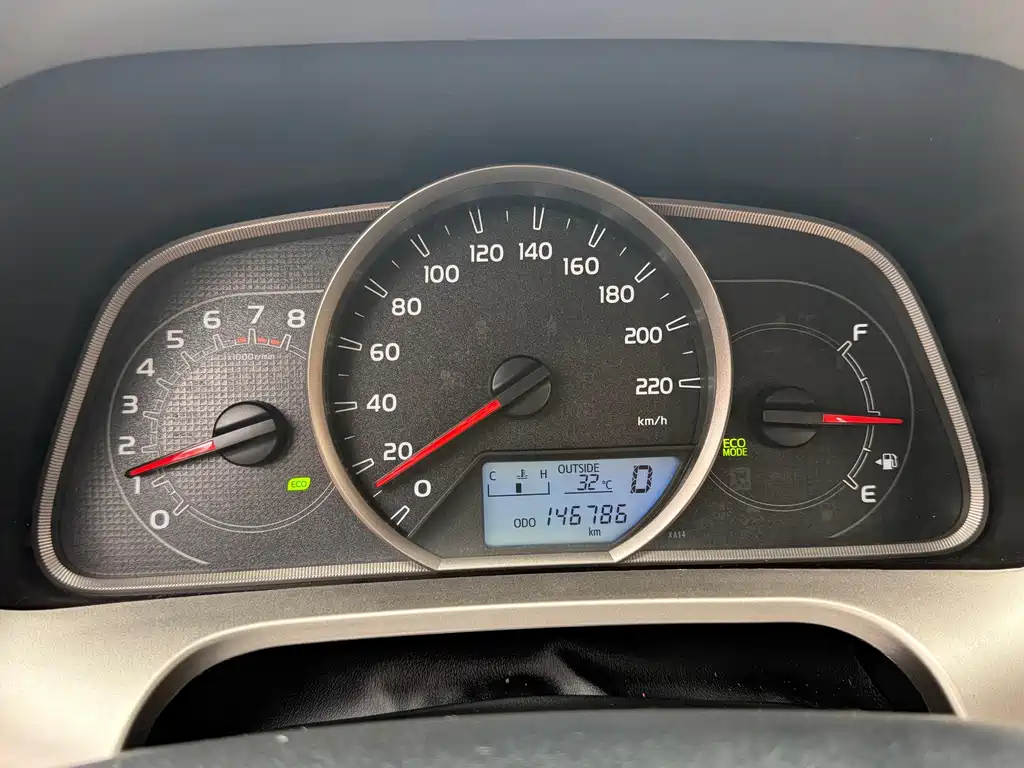 Toyota RAV4 2015 — фото 17